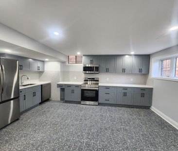 For Lease - 1607 Emberton Way, Innisfil, Ontario - Photo 6