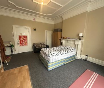 Studio Flat, Redland Road, BS6 - Photo 6