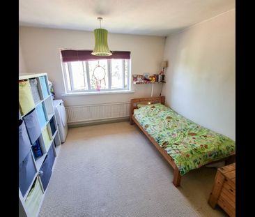 3 Bed Semi-Detached House, Central Avenue, NG7 - Photo 6