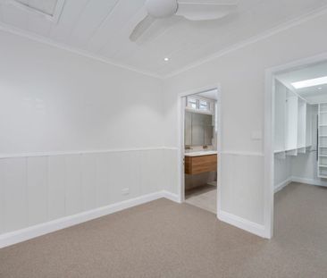 Executive Living at Its Finest - Renovated Two-Bedroom Cottage - Photo 3