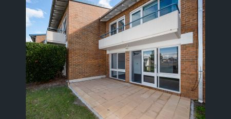 Convenient Living In A Central Location - Photo 2