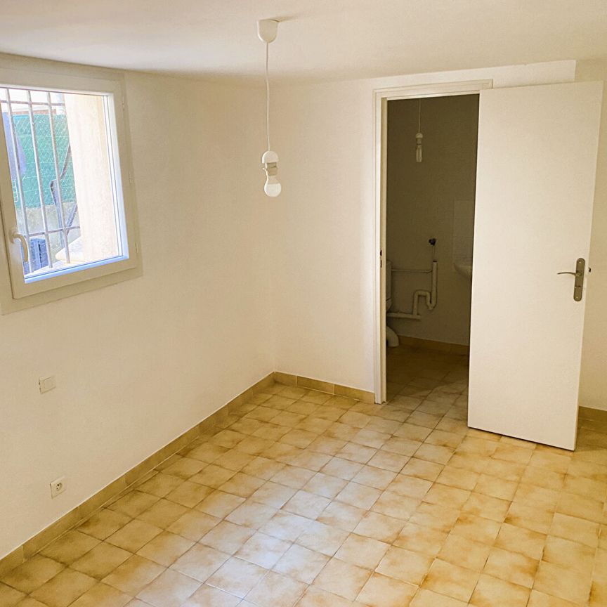 Location appartement T2 centre village, - Photo 1