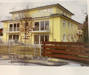 Schöne, helle, 2 Zimmerwohnung im 2. OG mit Dachterrasse - Foto 1