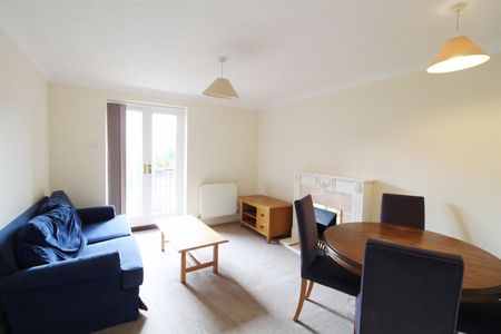Shelley Court, Reading, RG1 5DG - Photo 3