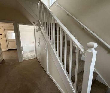 Ellisfield, Hampshire, RG25 - Photo 1