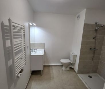 T2 AVEC LOGGIA + PARKING - Photo 5