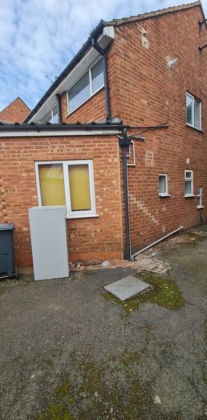 4 Bed Semi-Detached House, Watt Road, B23 - Photo 1