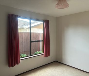 Great location in Ilam – 4 Bedrooms, Separate shower room, a second... - Photo 3