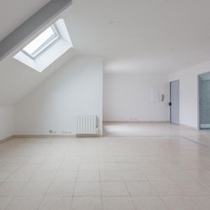 Location Appartement 3 pièces 63m² STE GENEVIEVE DES BOIS 91700 - Photo 2