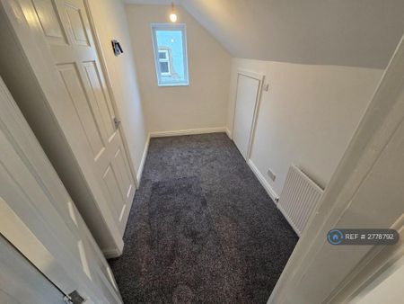 3 bedroom bungalow to rent - Photo 4