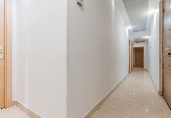 Wonderful room in Plaza de Santa Cruz - Photo 1