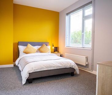 1 bedroom in a house share to rent - Photo 1