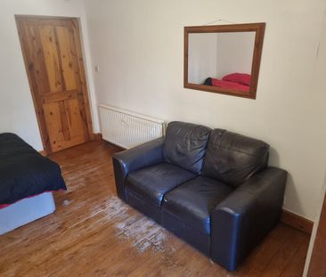 Room in a Shared House, St Vincent Crescent, G3 - Photo 3