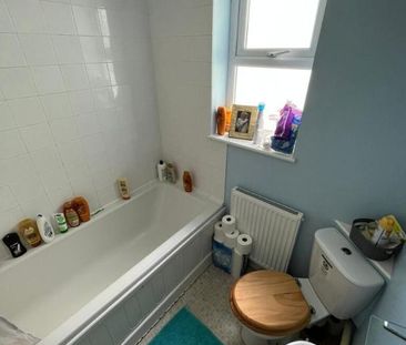 4 Waterloo Street - Photo 2