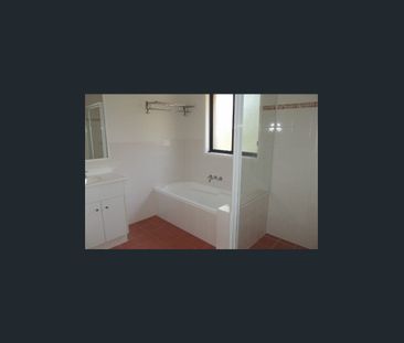 PRIVATE MIAMI TOWNHOUSE STYLE DUPLEX - WALK TO BEACH - Photo 4