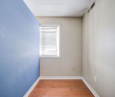 For Lease - 101 Bristol Road Unit# 213, Mississauga, Ontario - Photo 4