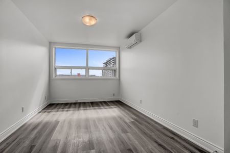 For Lease - 2820 Danforth Avenue Unit# 301, Toronto, Ontario - Photo 3