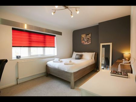 2 Bed End Terrace, Sneinton Dale, NG3 - Photo 3