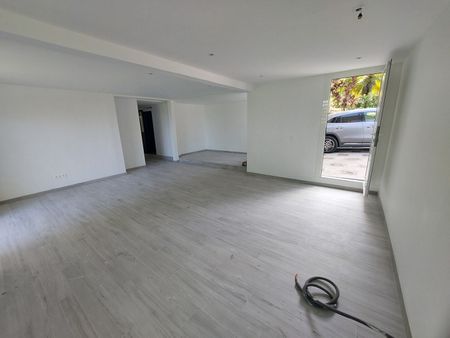 Location local d'activité 3 pièces, 85.00m², Schœlcher - Photo 4