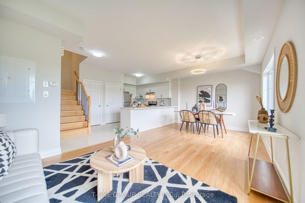 For Lease - 11 Eaton Park Lane Unit# 12, Toronto, Ontario - Photo 1