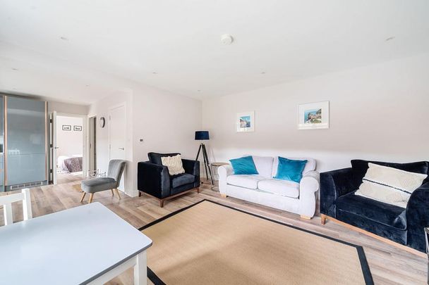 1 bedroom apartment to rent - Photo 1