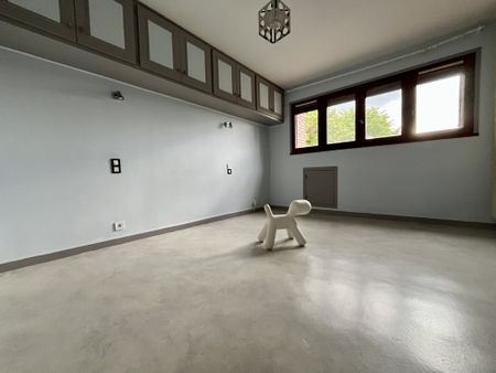 Location Maison 5 pièces 110m² AUBIERE 63170 - Photo 3