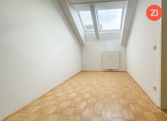 Geförderte 3- Zimmer Wohnung inkl. Loggia und Stellplatz! Einbau einer Küche möglich - Photo 1