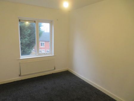 Cedar Avenue, Heywood, OL10 - Photo 3