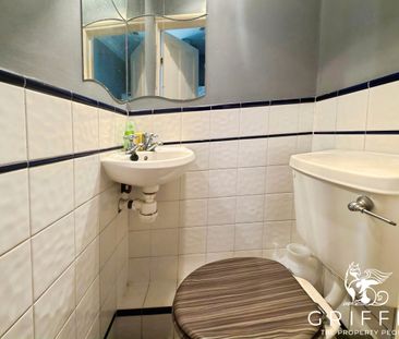Dell Road, Grays, RM17 - Photo 1