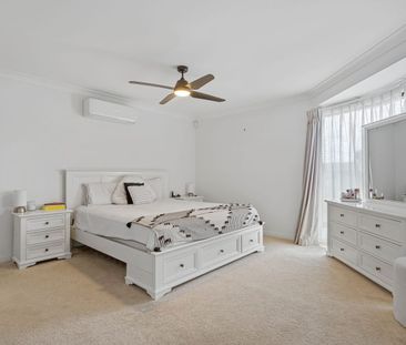 Prestigious Broadbeach Waters Waterfront Living with Private Boat &... - Photo 4