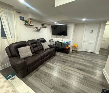 For Lease - 110 Edenbrook Hill Drive, Brampton, Ontario - Photo 6