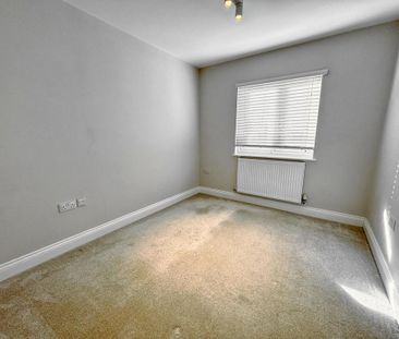 4 bedroom detached house to rent - Photo 1