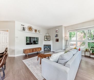 Bright And Spacious Corner Unit In Prime Garneau Location. Steps To... - Photo 3