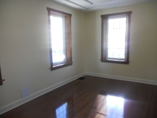 24 Mabelle Ave - Photo 1