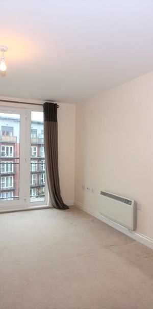 2 bed apartment to rent in Constantine House, Exeter, EX4 - Photo 1