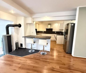 Attraktive 3,5 Zi. EG/UG mit Terrasse - Foto 1