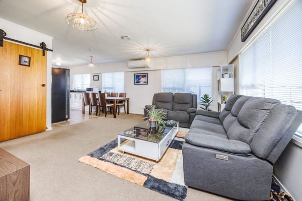 Charming 3BR Unit in Manurewa - Photo 1