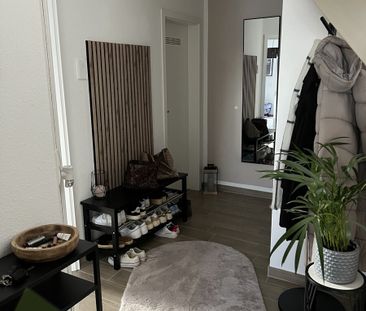 Wohnen in einer gemütlichen und modernen Oberwohnung in Veenhusen! - Foto 1