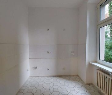 Gro&szlig;z&uuml;gige 3-Zimmer-Altbauwohnung im ruhigen Quergeb&auml;ude zu vermieten! - Photo 4