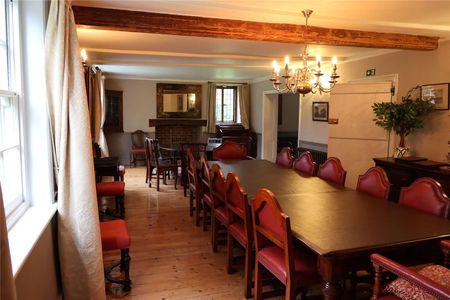 Situated in a glorious part of the South Oxfordshire countryside is this impressive farmhouse that is presented in superb order throughout - Photo 5