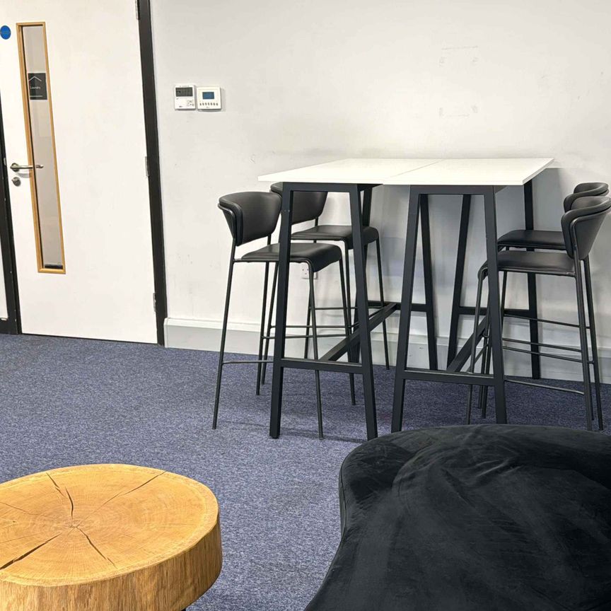 Deluxe Ensuite - Photo 1