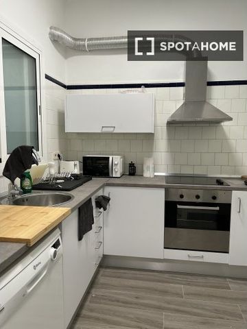 barcelona, Catalonia 08014 - Photo 5