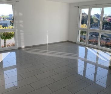 Helle 4.5 Zimmerwohnung zu vermieten - Foto 1