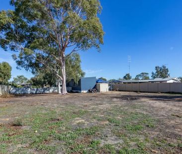 Family Home in Meckering (BREAK LEASE) - Photo 2