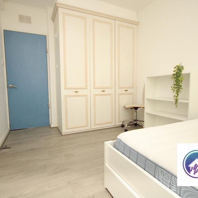 3 bedroom flat to rent - Photo 1