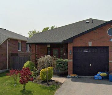 For Lease - 34 Danielle Crescent, Barrie, Ontario - Photo 2