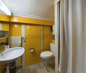 Möblierte 2-Zimmer-Dachwohnung mit herrlicher Bergsicht in Andiast - Foto 6