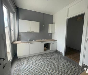 LAMBERSART - Grand T1 bis rénové avec terrasse à louer - Photo 3