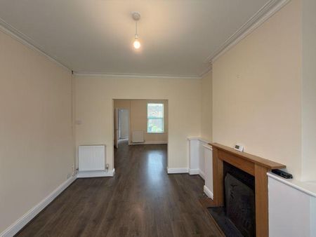 3 bedroom house to rent - Photo 2