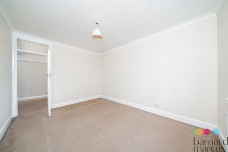 Abbots Gardens, East Finchley - Photo 5